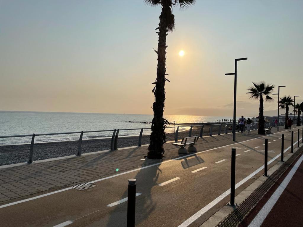 Appartamento Villa Rita A 100 M Dal Mare! Vallecrosia Exterior foto