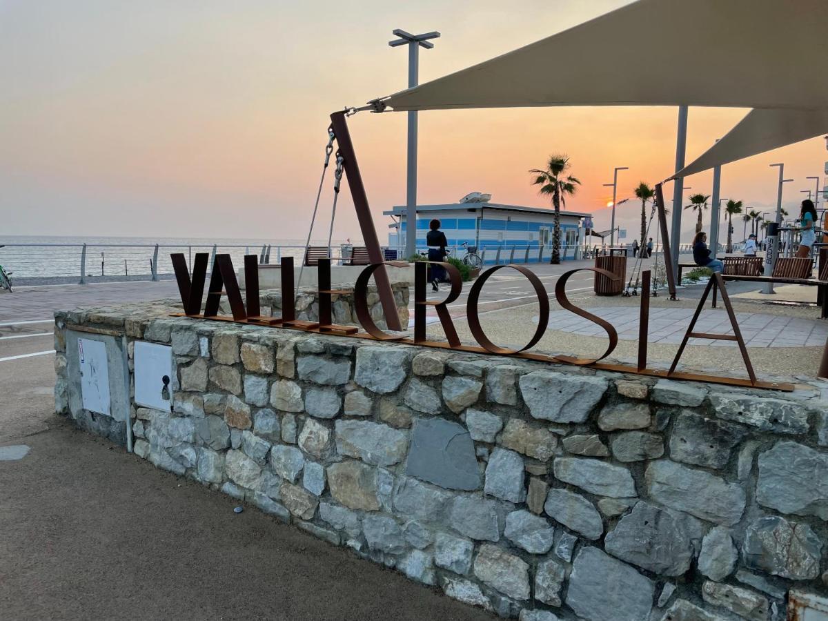 Appartamento Villa Rita A 100 M Dal Mare! Vallecrosia Exterior foto