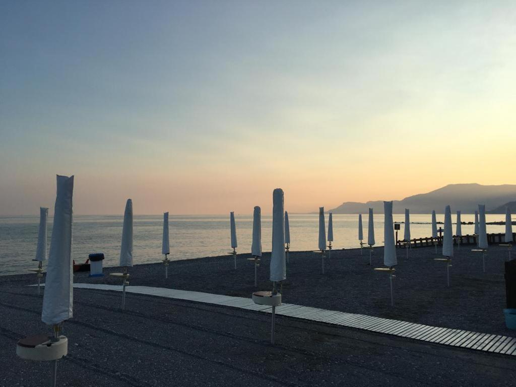 Appartamento Villa Rita A 100 M Dal Mare! Vallecrosia Exterior foto